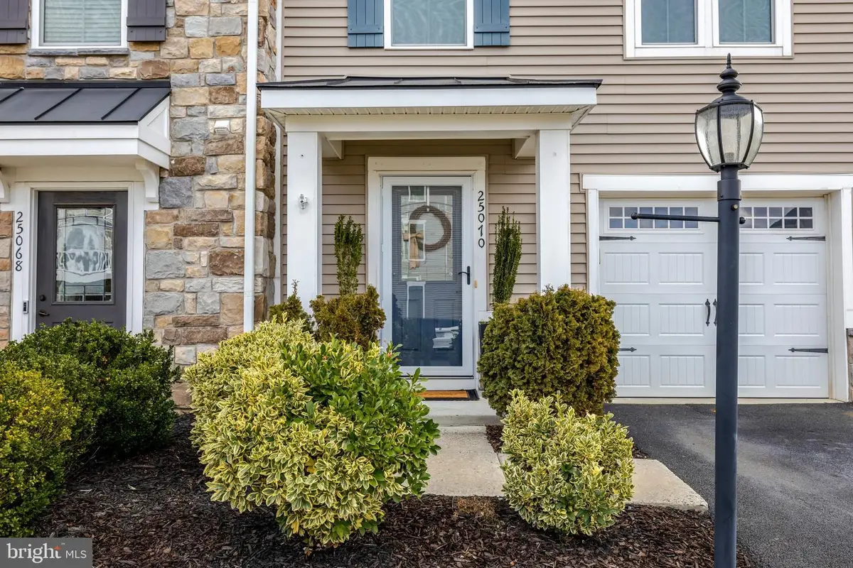 25070 Mcculley Ter, Aldie, VA 20105 - Image #1