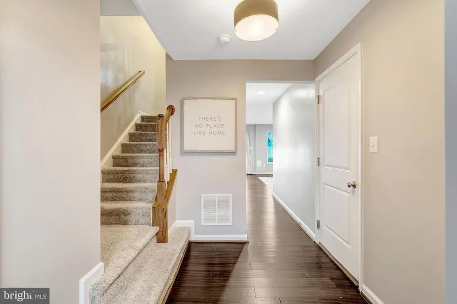 25070 Mcculley Ter, Aldie, VA 20105 - Image #3