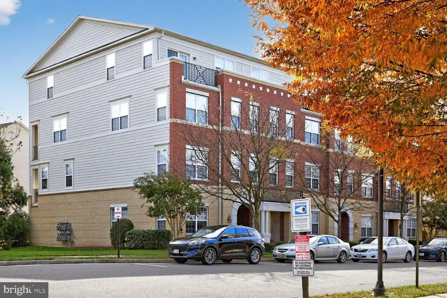 43669 Mcdowell Sq, Leesburg, VA 20176 - Image #3