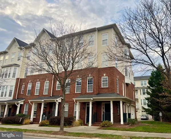 19301 Diamond Lake Dr, LEESBURG, VA 20176