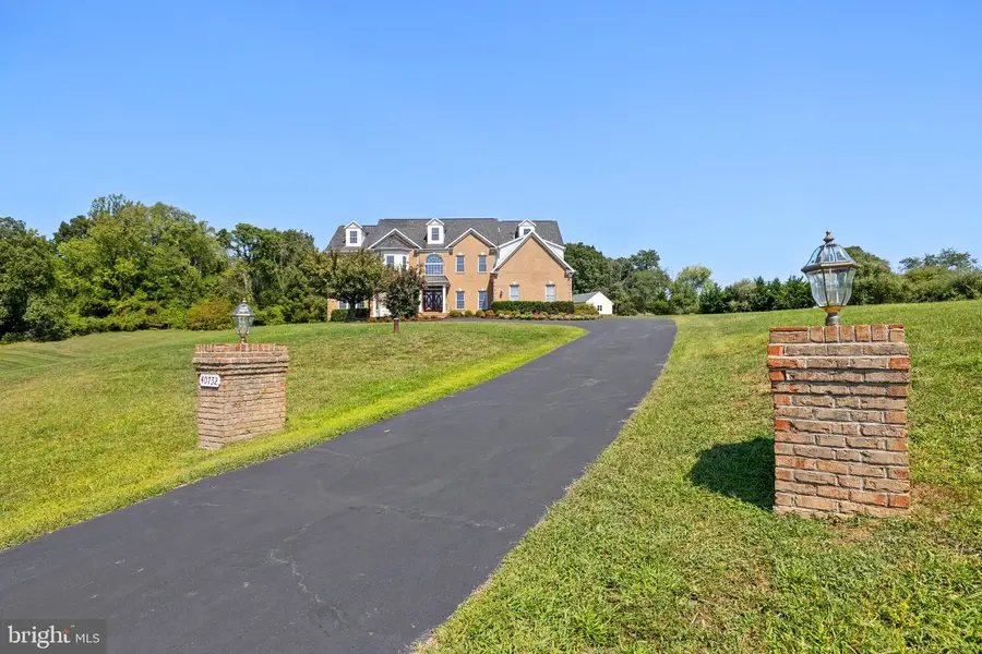 40752 Canongate Dr, Leesburg, VA 20175 - #3