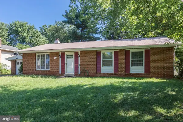 104 W Amhurst Pl, STERLING, VA 20164