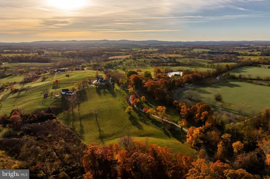 21846 Trappe Rd, Upperville, VA 20184 - Image #2