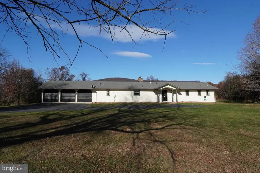 33900 Austin Grove Rd, Bluemont, VA 20135 - Image #2