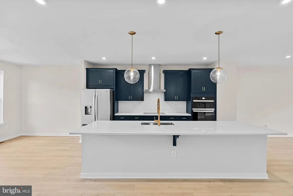 19716 Mystic Maroon Ter, Ashburn, VA 20147 - Image #1