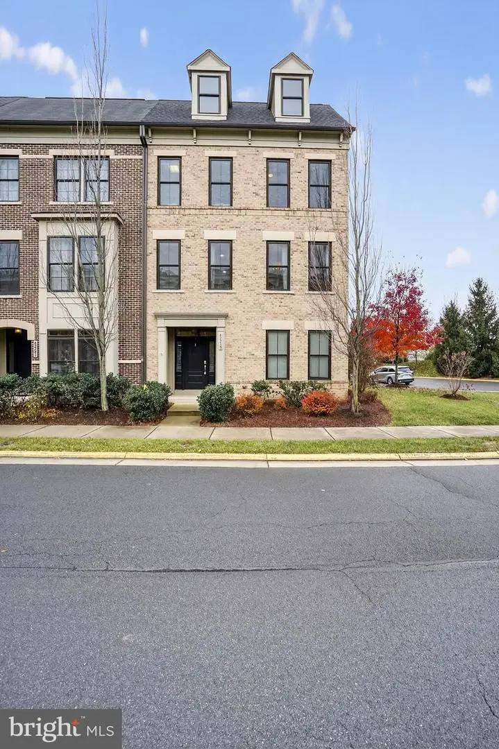 42239 Riggins Ridge Ter, Brambleton, VA 20148 - Image #1