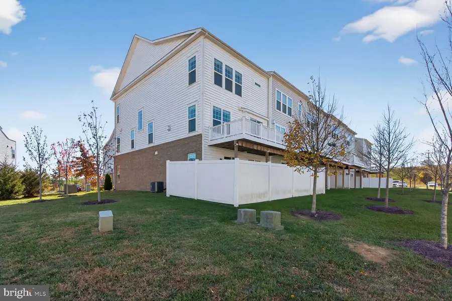 42986 Lost Farm Ter, Leesburg, VA 20175 - Image #2