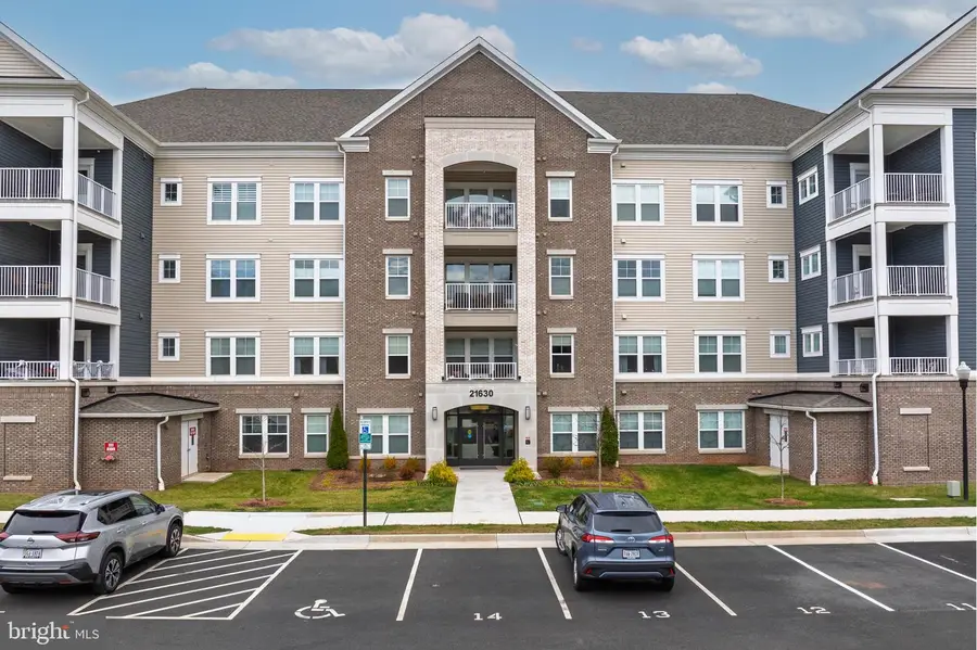 21630 Hawksbill High Cir #403, Sterling, VA 20164 - Image #2