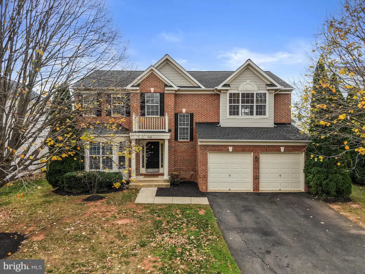 208 E Alpine Dr Se, Leesburg, VA 20175 - Image #1