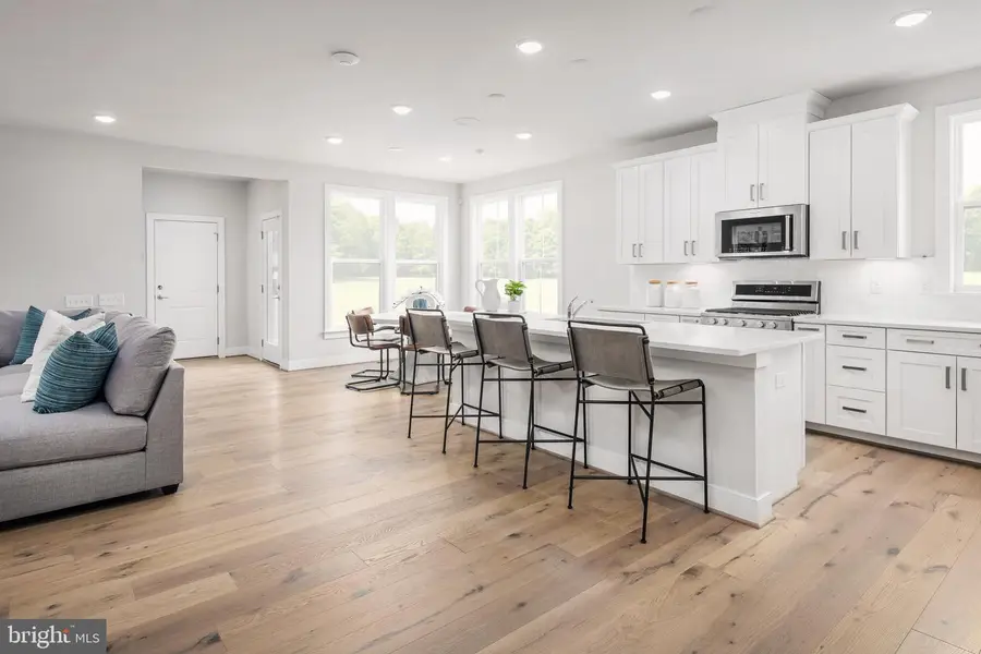 18444 Sugar Snap Cir, Leesburg, VA 20176 - Image #3