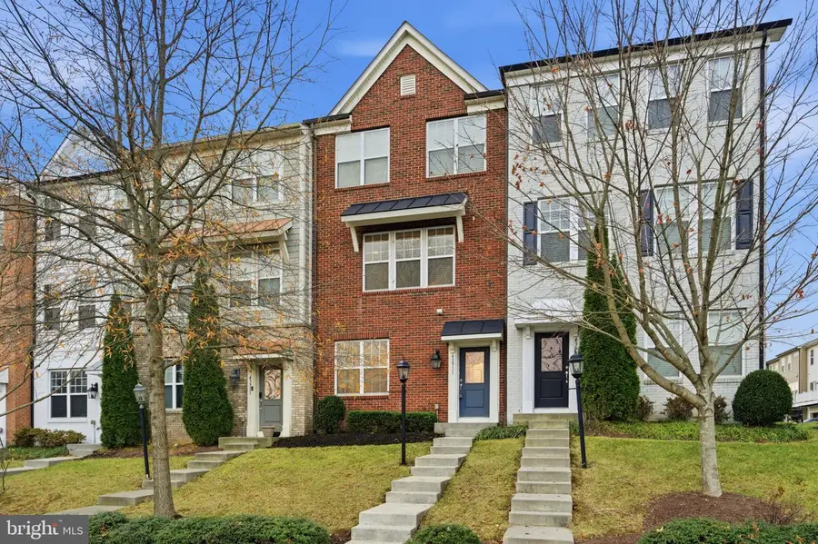 43911 Eastgate View Dr, Chantilly, VA 20152 - Image #2