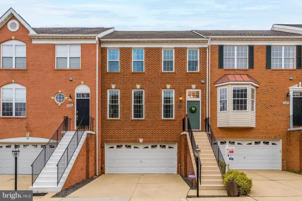43893 Sandburg Sq, ASHBURN, VA 20147