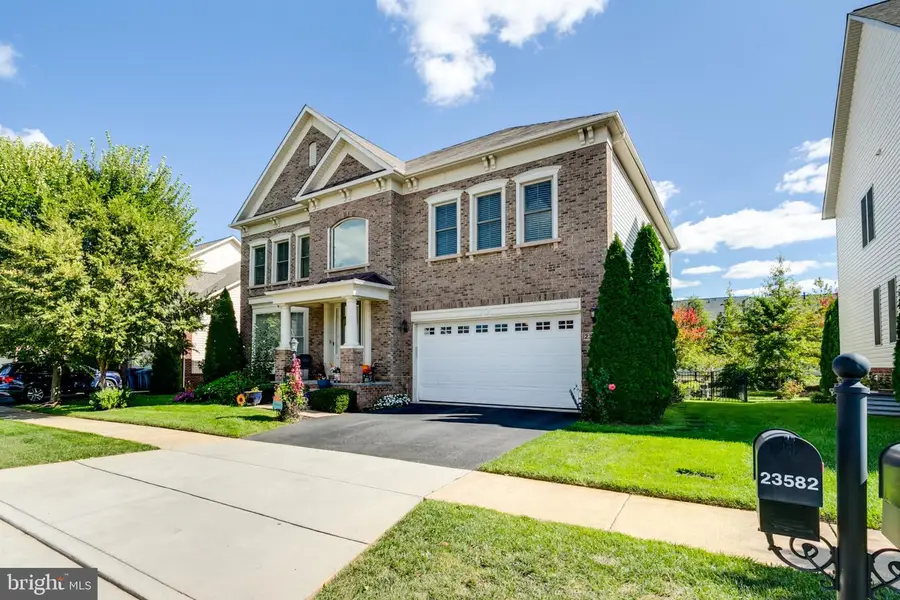 23582 Prosperity Ridge Pl, Brambleton, VA 20148 - Image #2