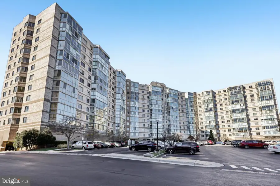 19365 Cypress Ridge Ter #621, Leesburg, VA 20176 - Image #2