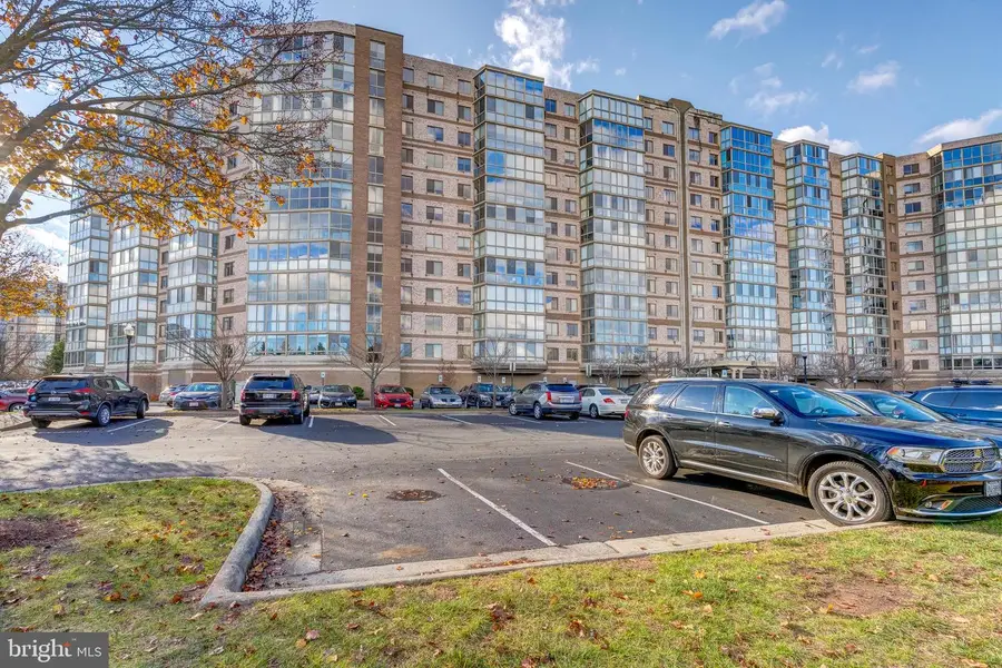 19355 Cypress Ridge Ter #1006, Leesburg, VA 20176 - Image #2