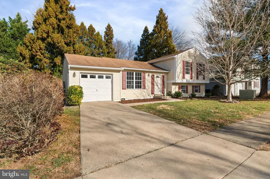 806 Cattail Ln Ne, Leesburg, VA 20176 - Image #2