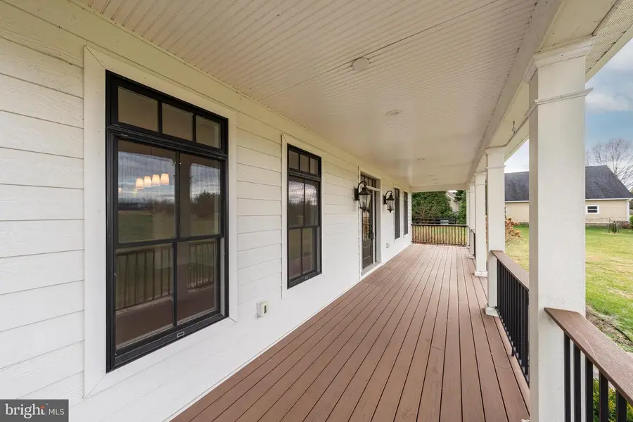 19116 Nicholson Farm Ln, Purcellville, VA 20132 - Image #3