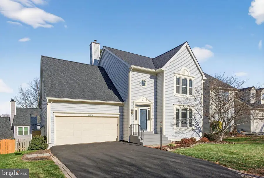 46526 Cedarhurst Dr, Sterling, VA 20165 - Image #2