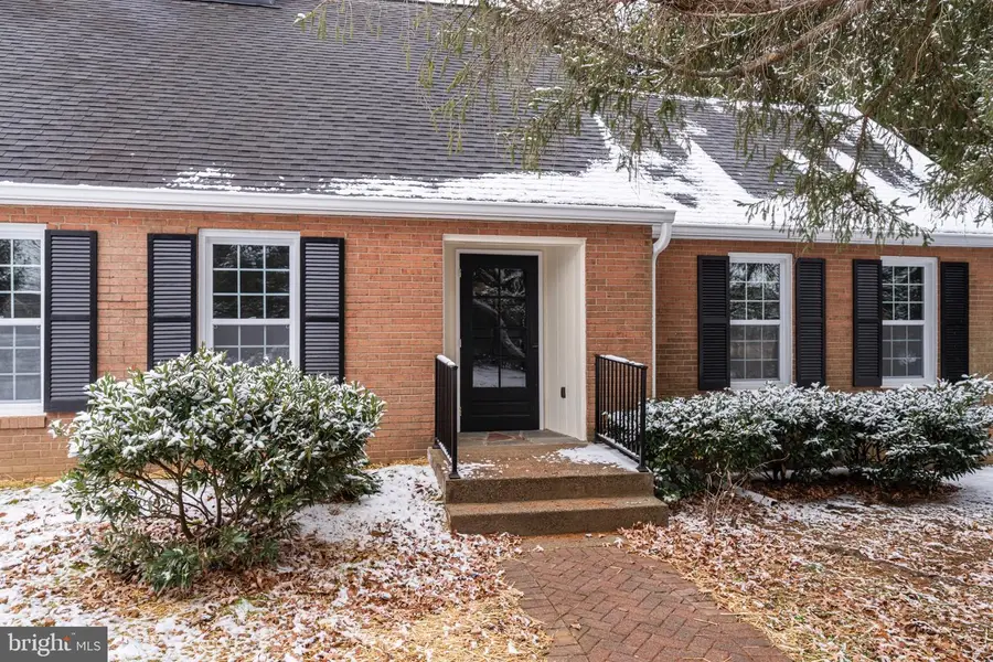 17747 Silcott Springs Rd, Purcellville, VA 20132 - Image #3