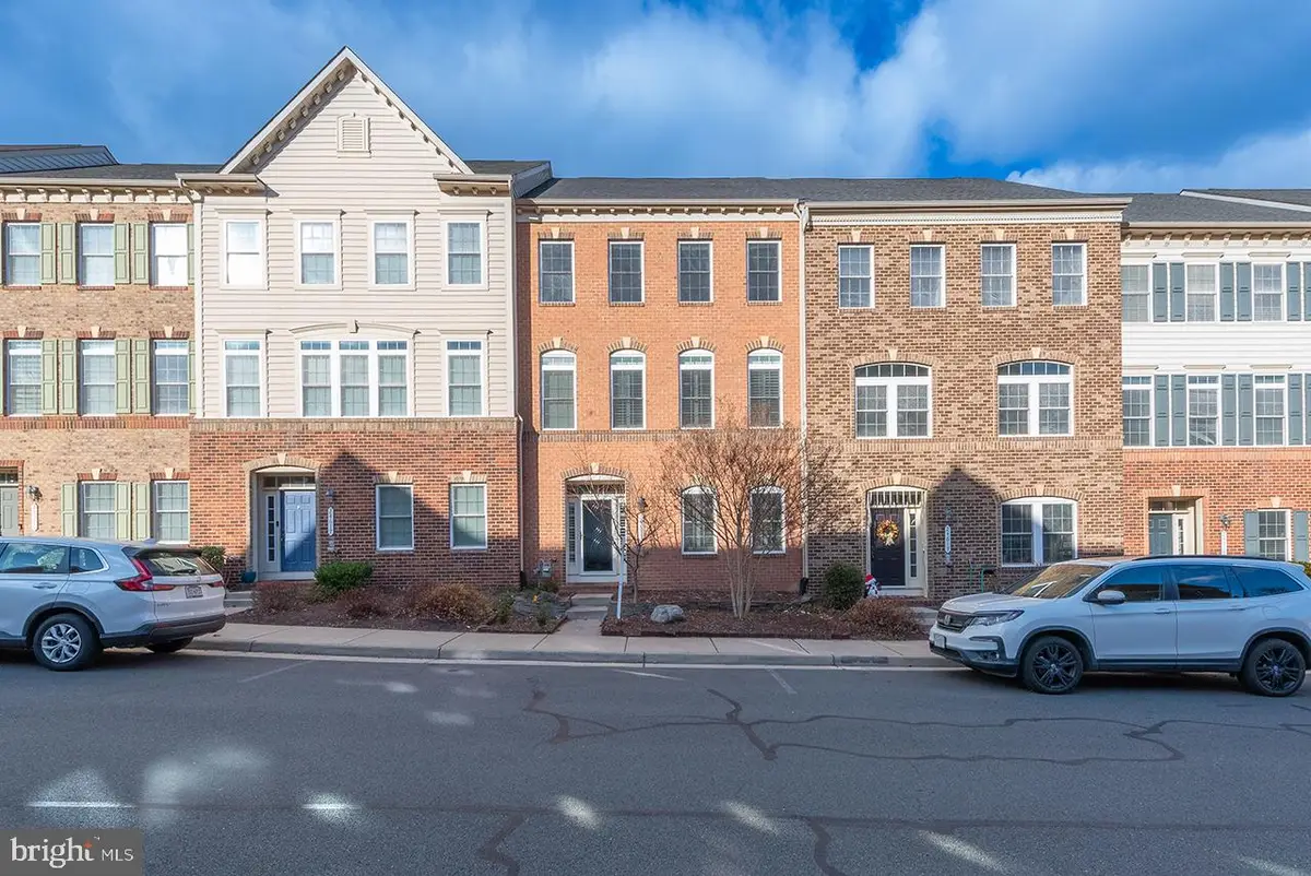 24615 Jenkins Leaf Ter, Sterling, VA 20166 - Image #1