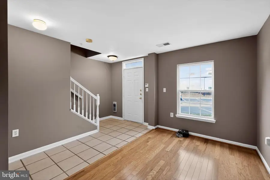 21867 Goodwood Ter, Ashburn, VA 20147 - Image #3