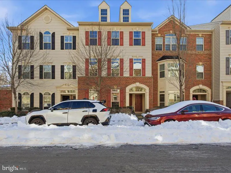 42143 Piebald Sq, Aldie, VA 20105 - Image #3