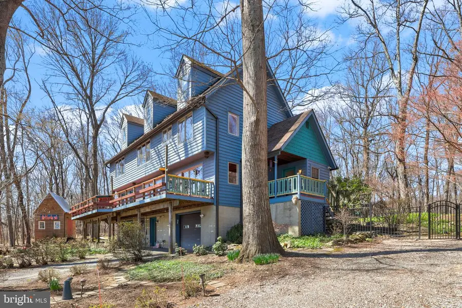 16633 Woodchase Ln, Round Hill, VA 20141 - #2