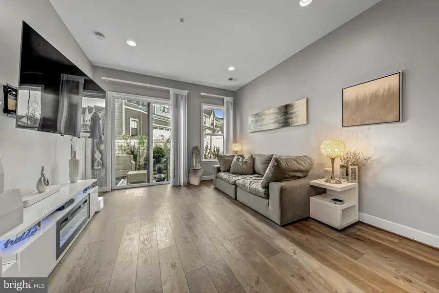 43917 Maritime Song Ter, Leesburg, VA 20176 - Image #3