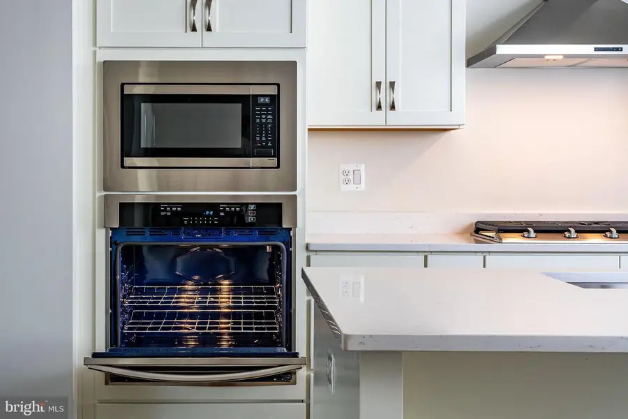 23590 Raytown Ter, Ashburn, VA 20148 - Image #2