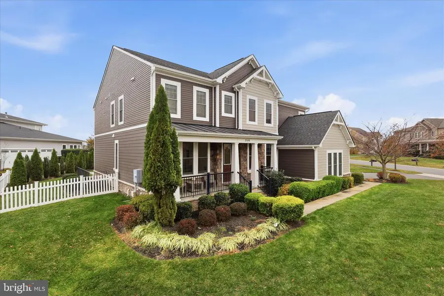 23698 Heather Mews Dr, Ashburn, VA 20148 - Image #3