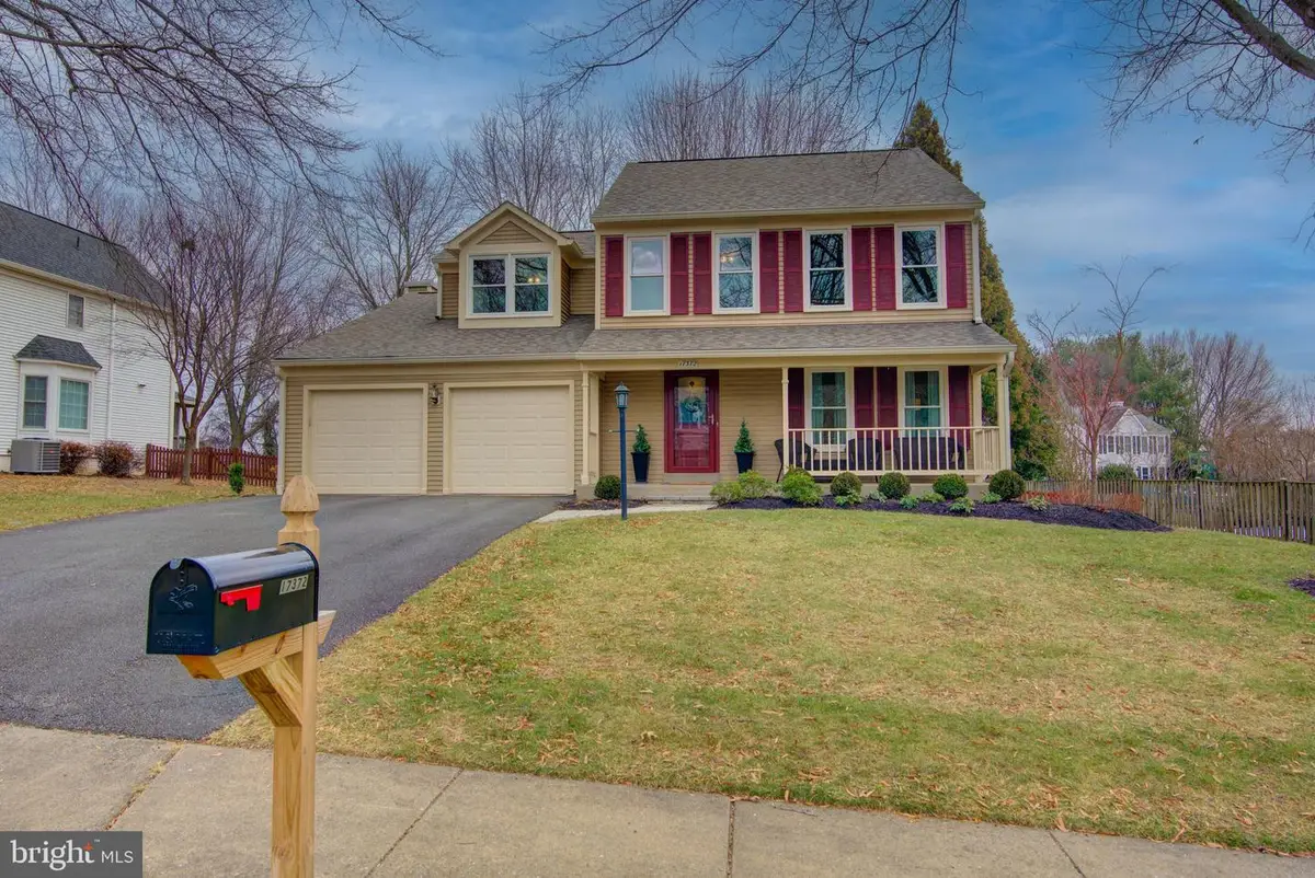 17372 Hilltop Dr, Purcellville, VA 20132 - Image #1