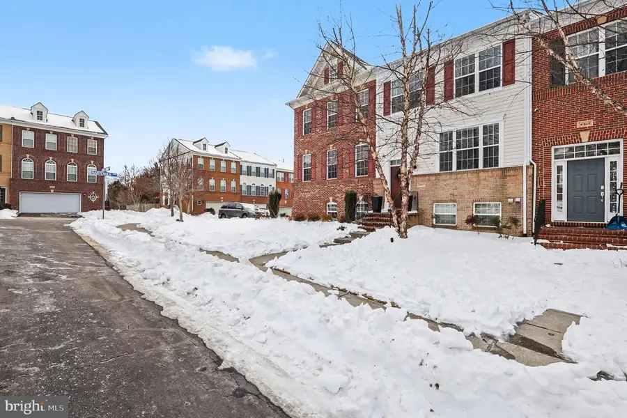 41627 Epping Green Sq, Aldie, VA 20105 - #2