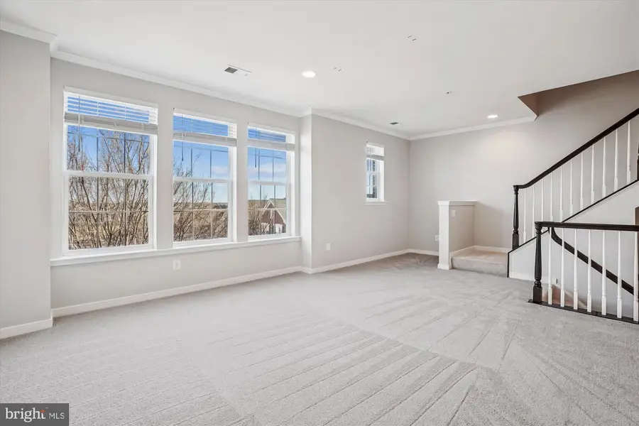 44077 Peirosa Ter #359, Chantilly, VA 20152 - Image #3