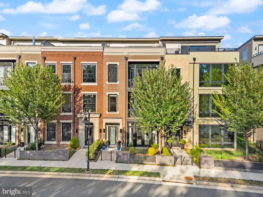 20304 Northpark Dr, Ashburn, VA 20147 - Image #3