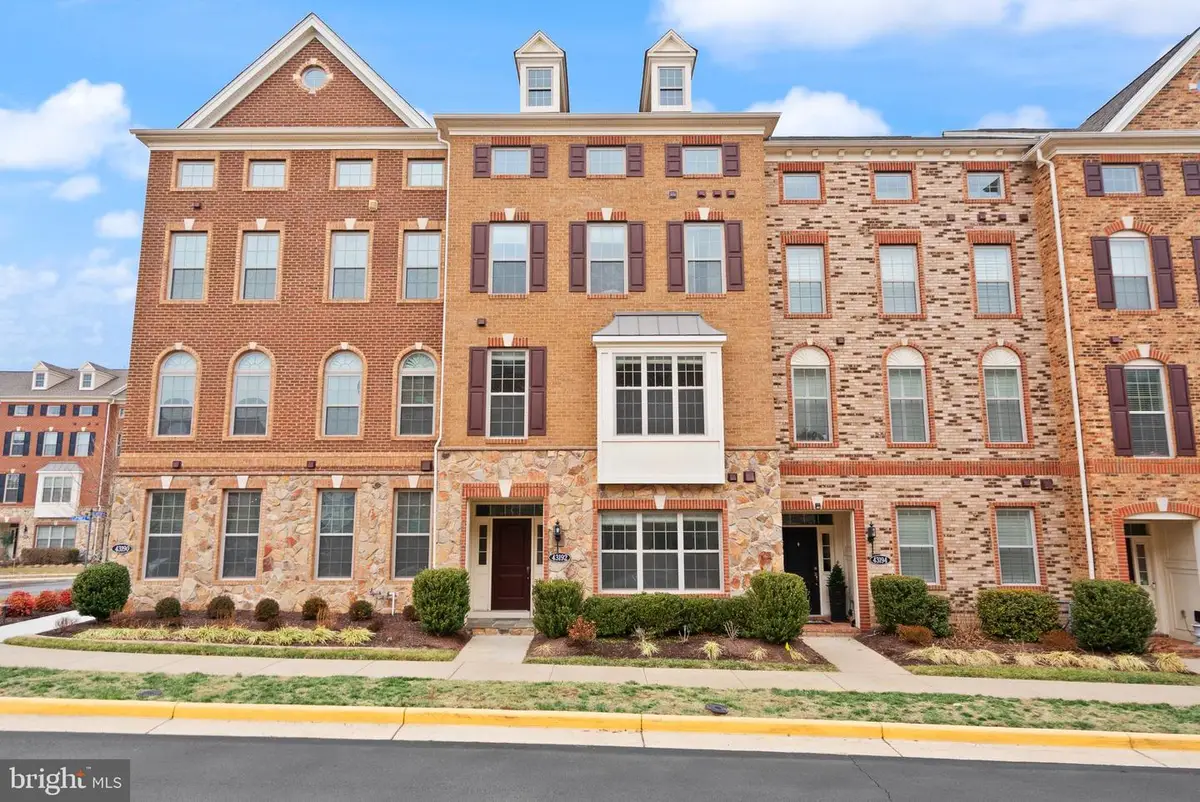43192 Halkett Sq, Ashburn, VA 20148 - #1