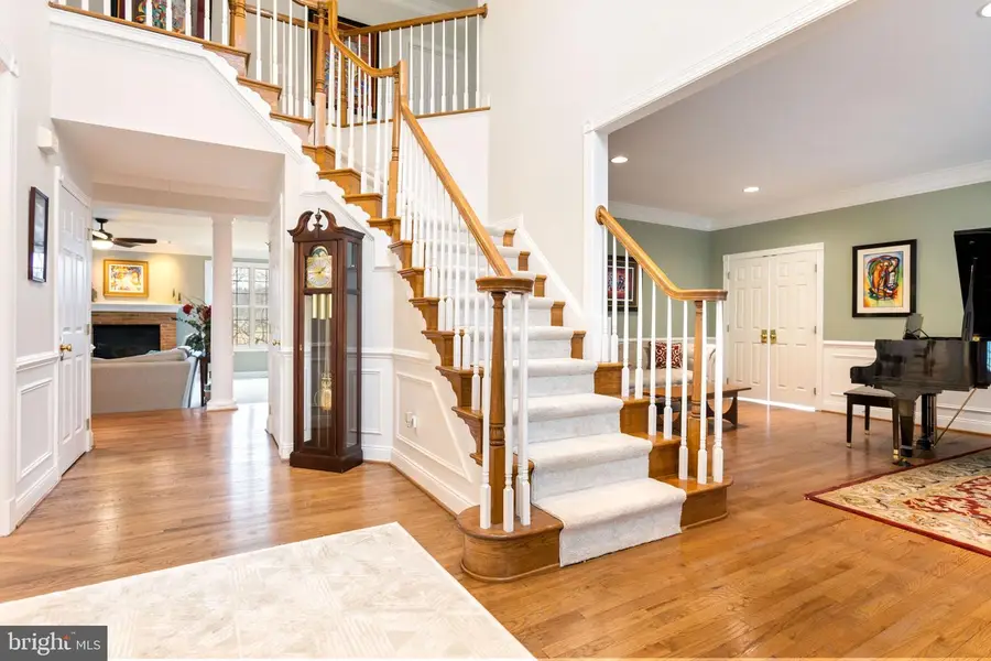 15058 Bankfield Dr, Waterford, VA 20197 - Image #3
