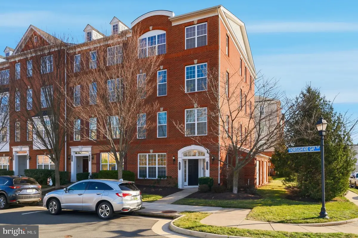 43053 Thoroughfare Gap Ter, Ashburn, VA 20148 - Image #1