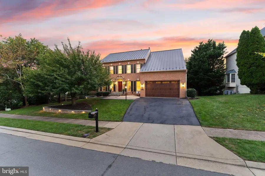 18571 Dettington Ct, Leesburg, VA 20176 - Image #3