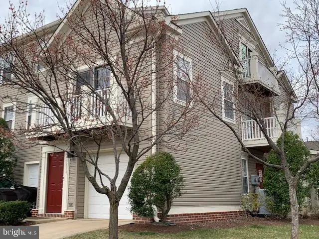 43374 Greyswallow Ter, Ashburn, VA 20147 - Image #1