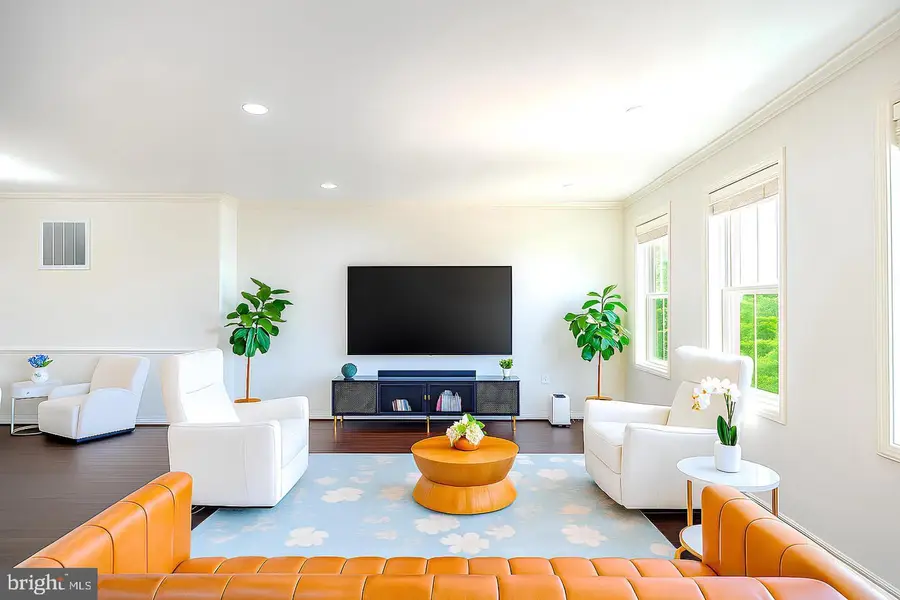 23718 Sailfish Sq, Brambleton, VA 20148 - Image #2