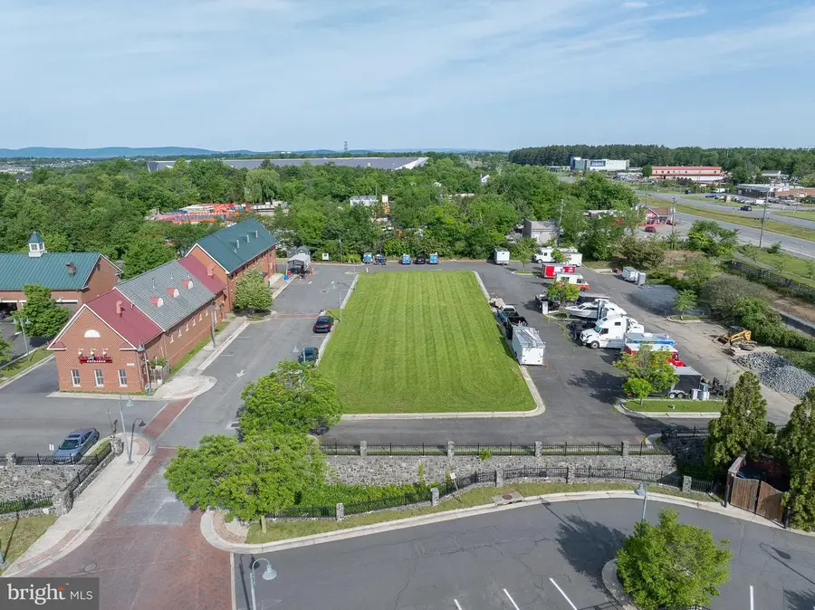 43140 Town Hall Plz, Chantilly, VA 20152 - #3