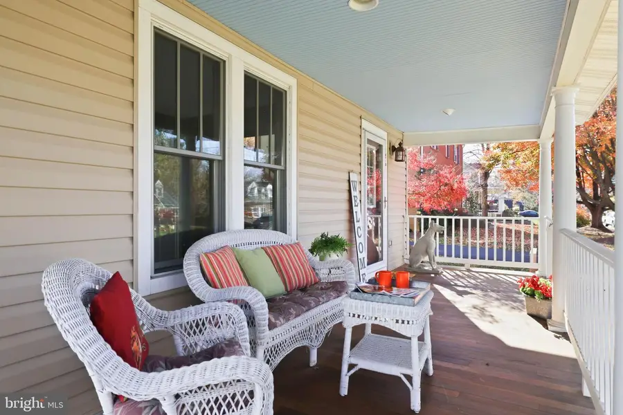 126 S 29th St, Purcellville, VA 20132 - Image #3