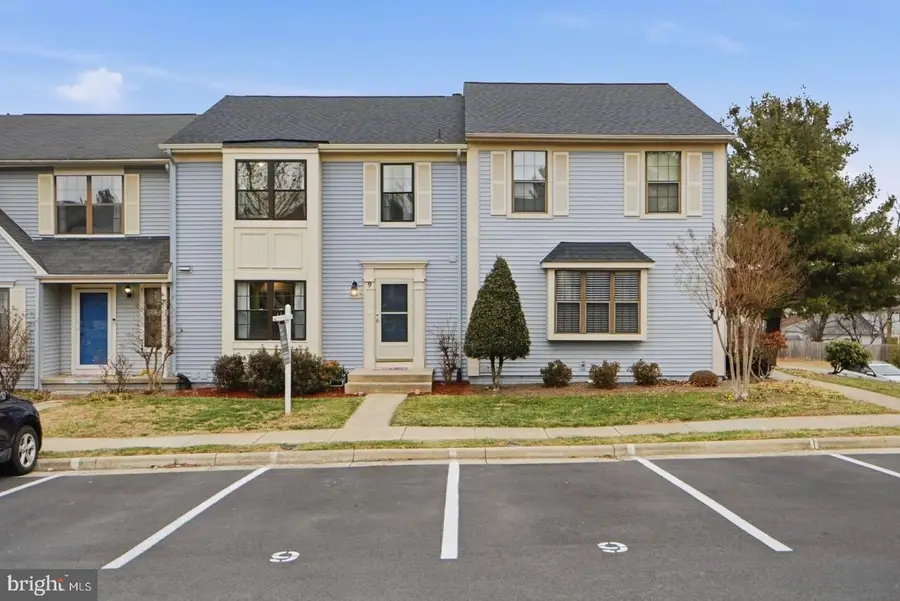 9 Conoy Ct, Sterling, VA 20165 - Image #2