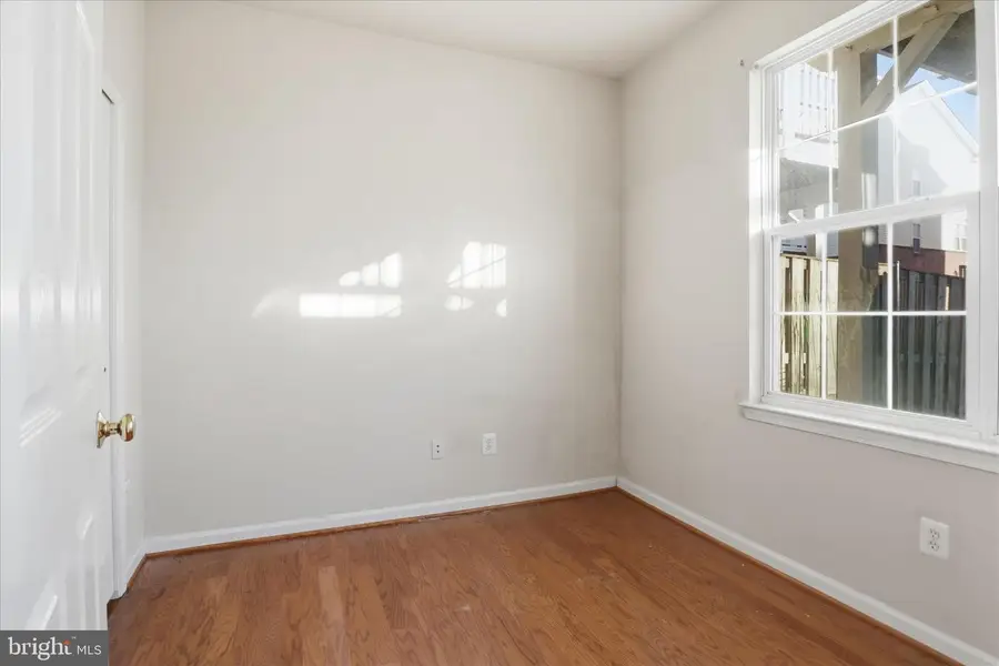 20432 Homeland Ter, Ashburn, VA 20147 - Image #3