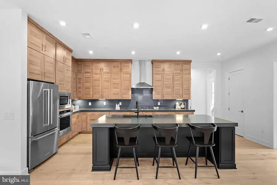 22171 Springside Ter #400, Ashburn, VA 20148 - Image #2