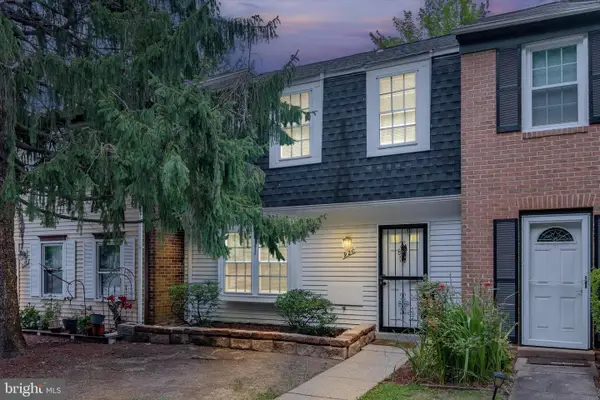 920 Windsor Ct, STERLING, VA 20164