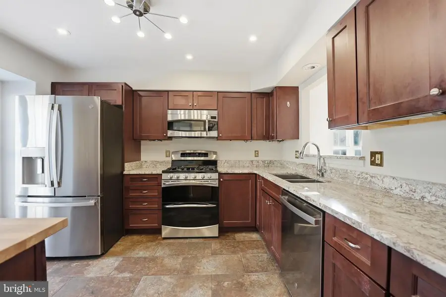 45563 Whitcomb Sq, Sterling, VA 20166 - Image #2