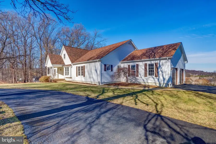 35405 Carnoustie Cir, Round Hill, VA 20141 - Image #2