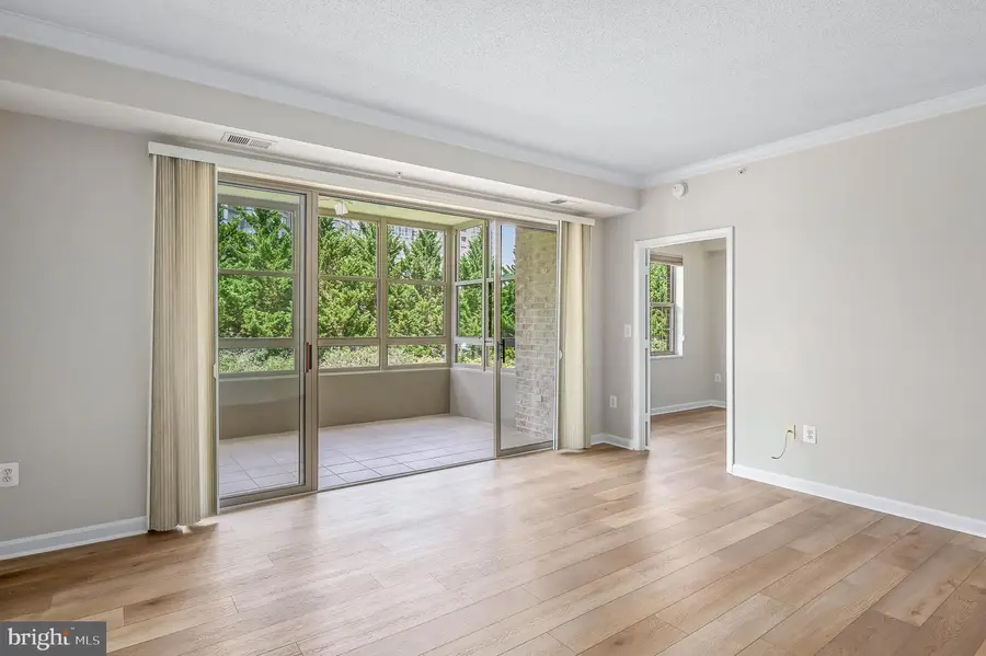 19350 Magnolia Grove Sq #303, Leesburg, VA 20176 - #3