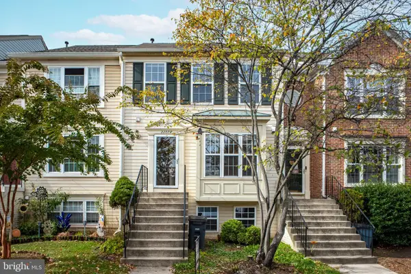 22078 Manning Sq, STERLING, VA 20166